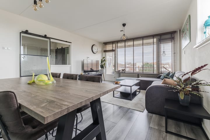 Foto 1 van Raamveld 117