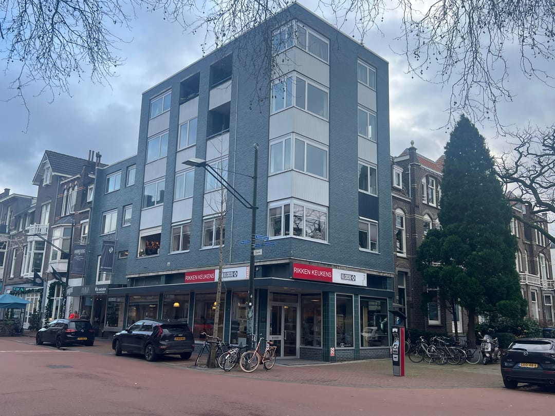 Photo 1 of Staringstraat 1-A