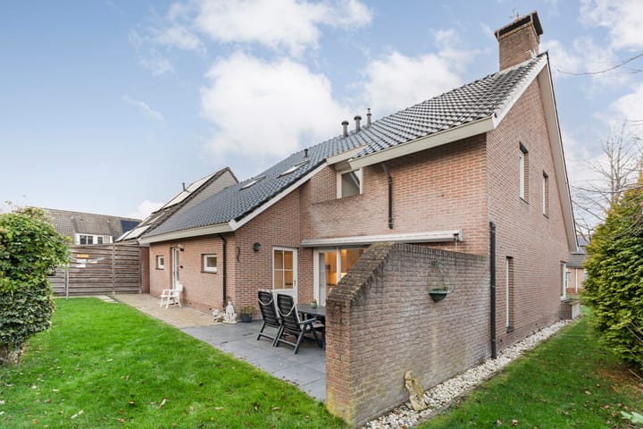 Foto 52 van Merelstraat 3