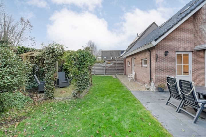 Foto 53 van Merelstraat 3