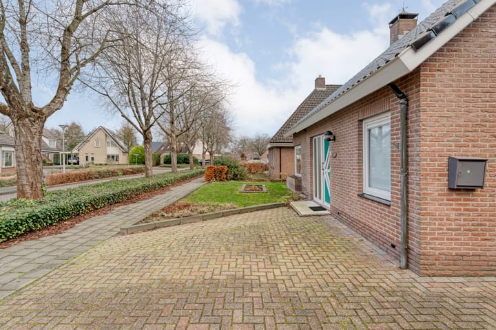 Foto 62 van Merelstraat 3