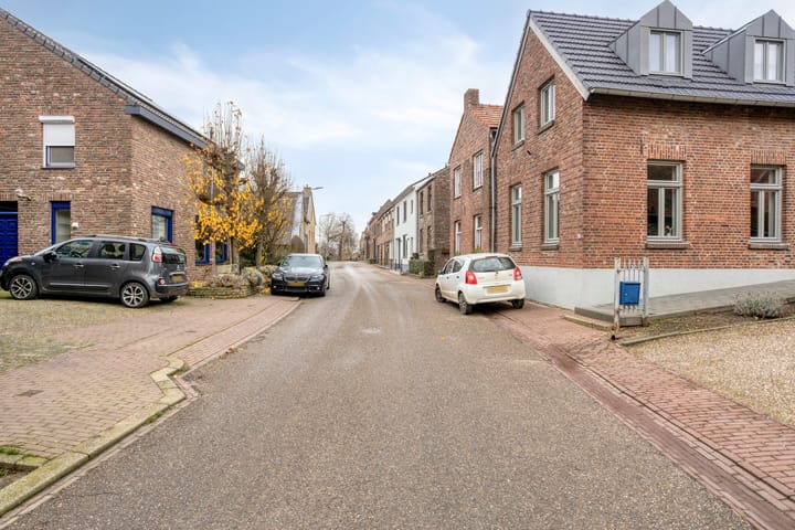 Foto 38 van Klompenstraat 10-A