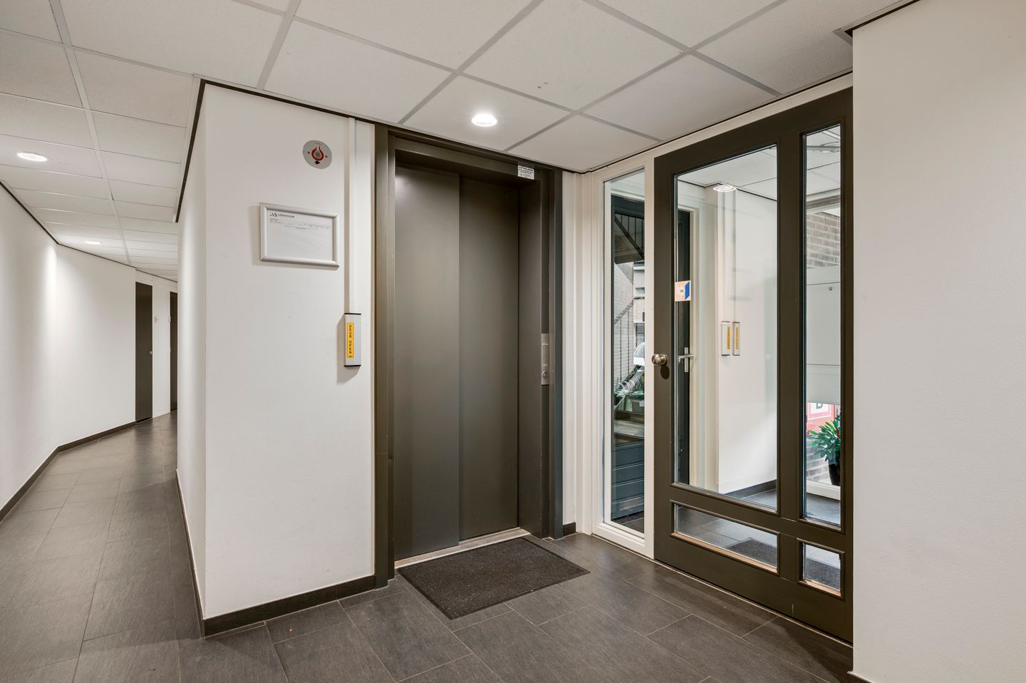 Foto 5 van Salviabeemd 31-D