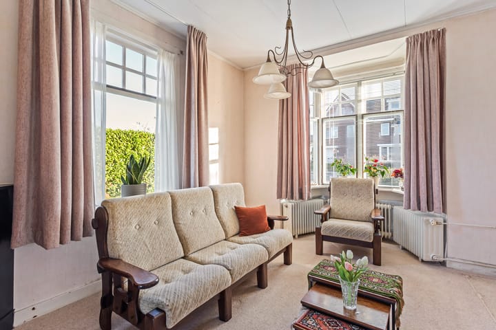 Photo 2 of Denekamperstraat 11