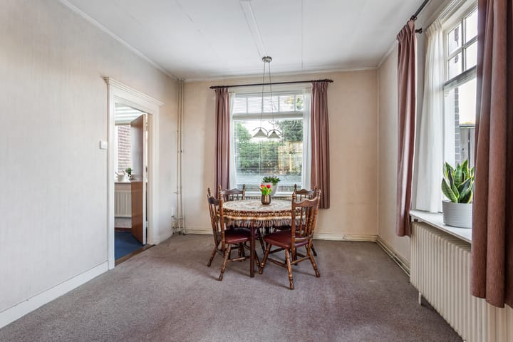 Photo 10 of Denekamperstraat 11