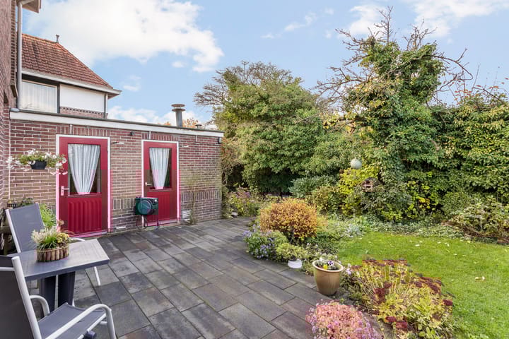 Photo 19 of Denekamperstraat 11