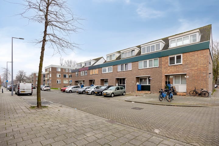 Photo 2 of Ossenisseweg 88