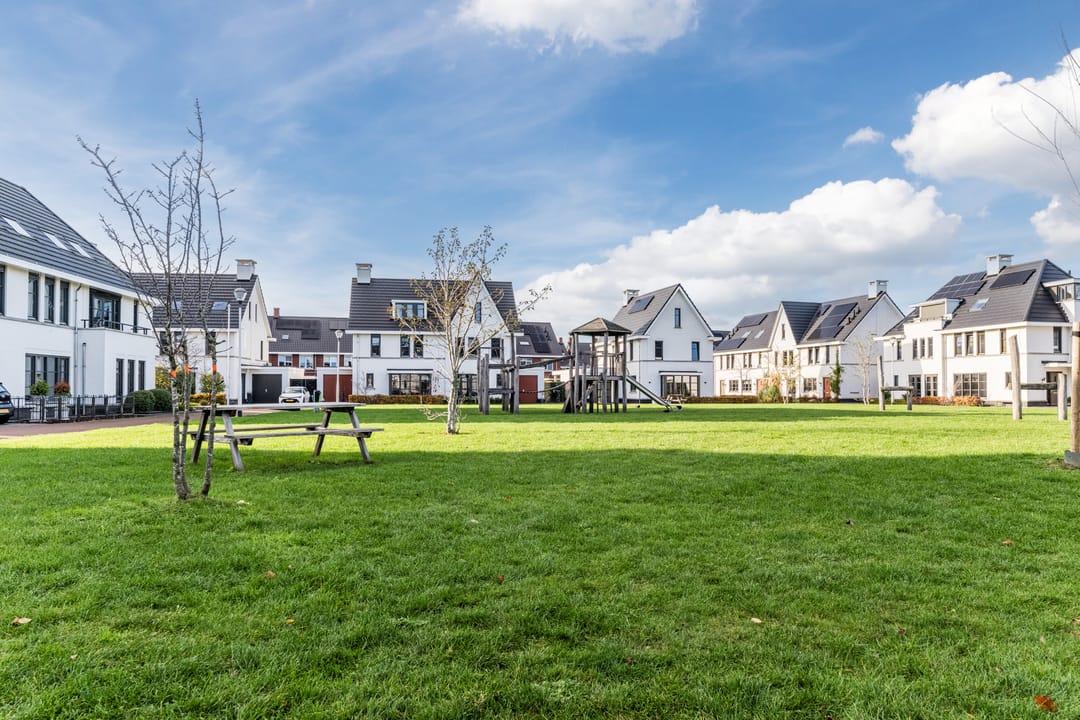 Foto 38 van Bernard Leenestraat 80