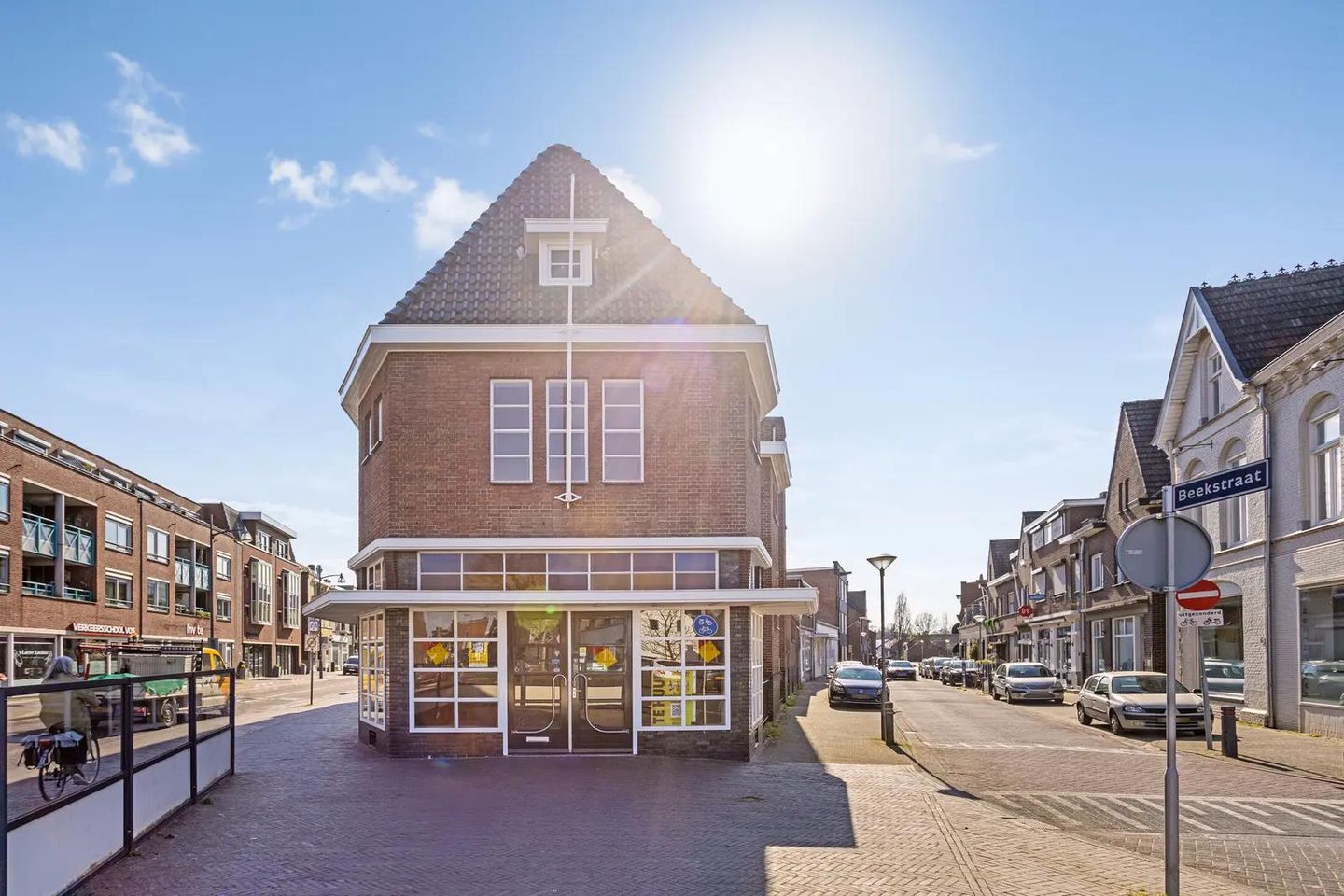 Bekijk foto 3 van Grotestraat 82