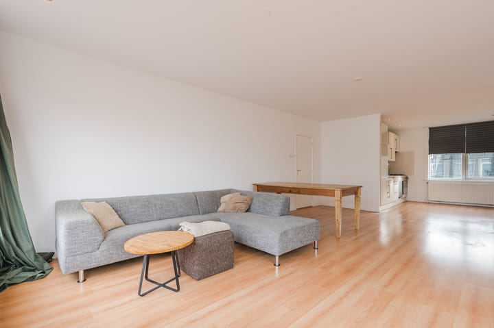 Photo 2 of Schoolstraat 17