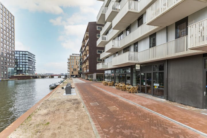 Photo 7 of Lia Doranastraat 10