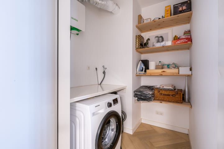 Photo 25 of Lia Doranastraat 10