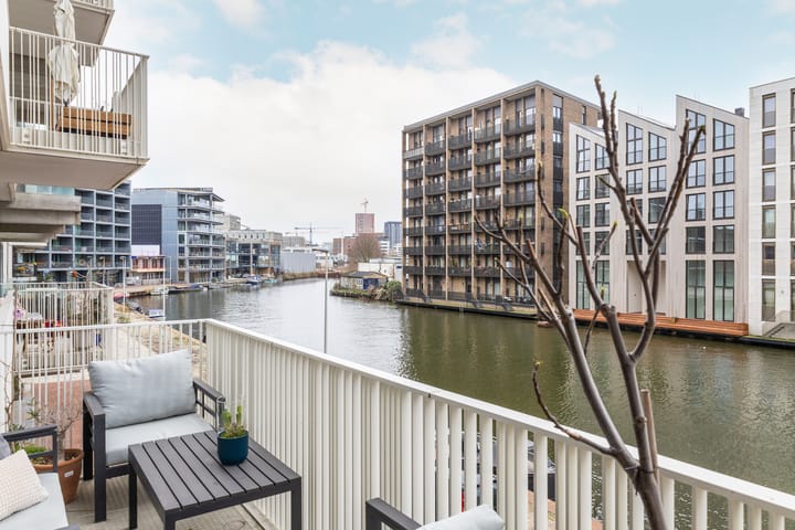 Photo 28 of Lia Doranastraat 10