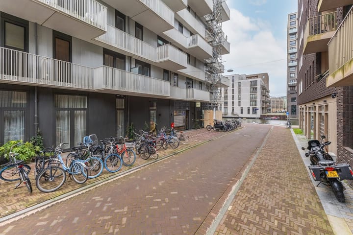 Photo 43 of Lia Doranastraat 10