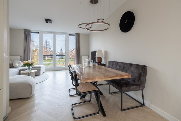 Foto 14 van Asterixstraat 81