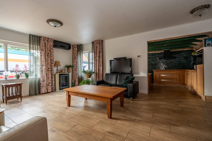 Photo 5 of Zuiderdiep 352