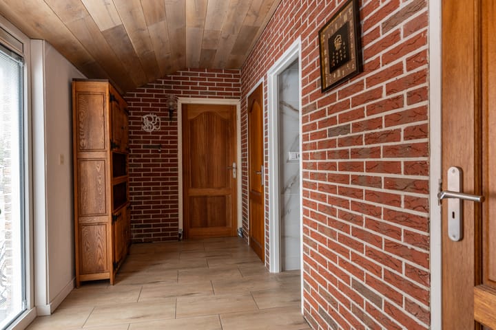 Photo 10 of Zuiderdiep 352