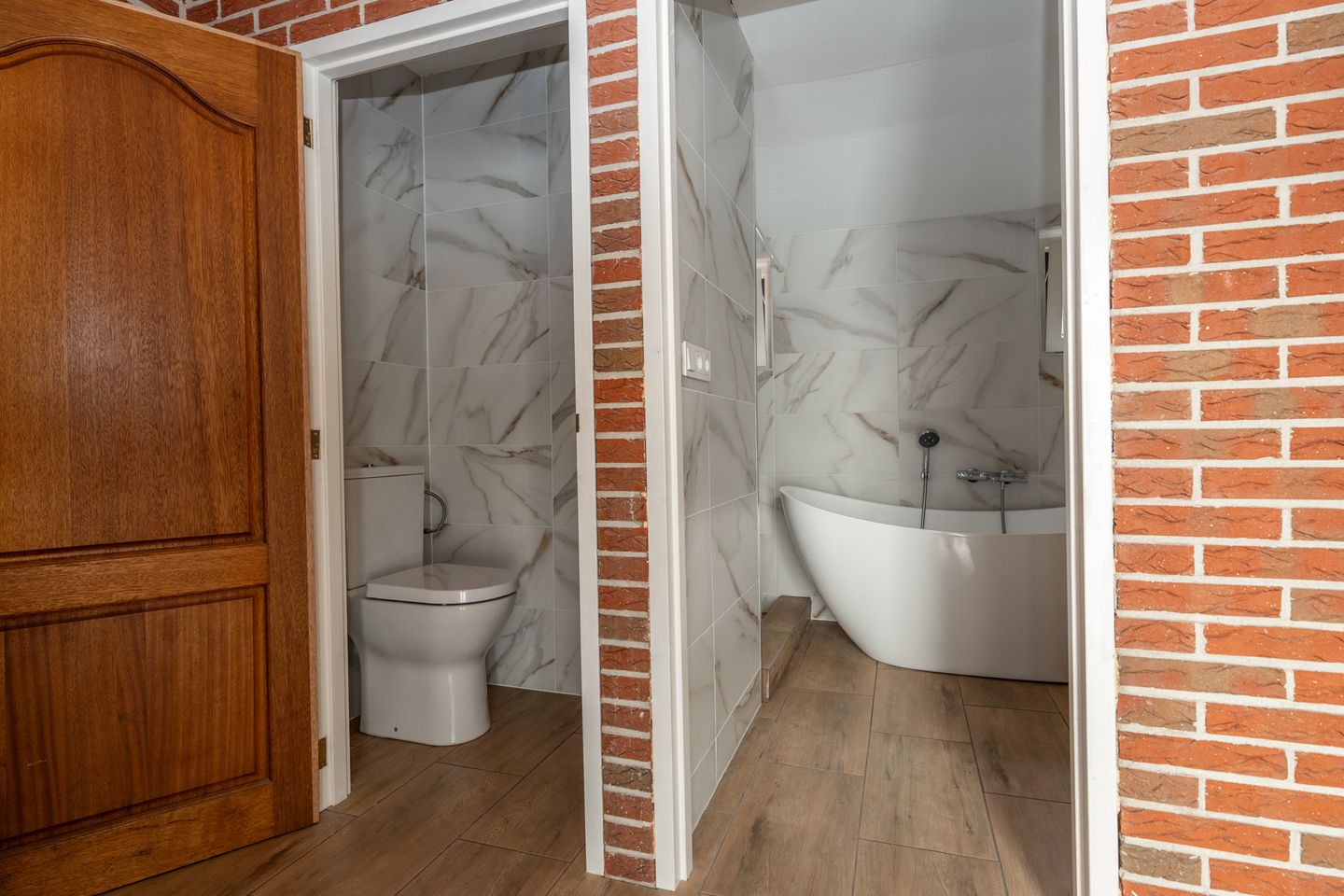 Photo 14 of Zuiderdiep 352