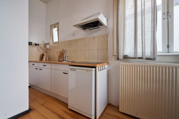 Photo 9 of Heuvellaan 12-B