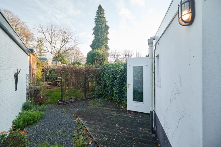 Photo 14 of Heuvellaan 12-B