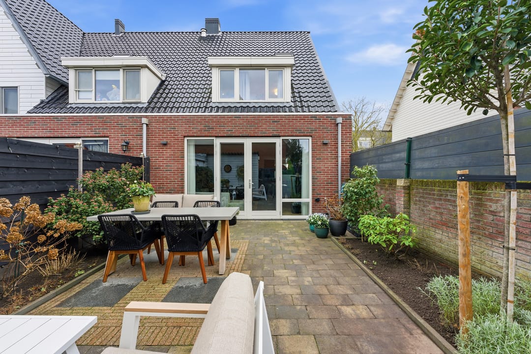 Photo 41 of Kloosstraat 8