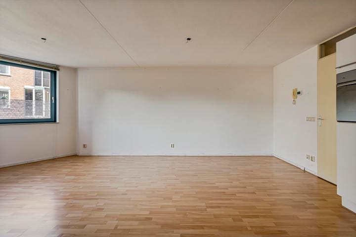 Foto 14 van Van Karnebeekstraat 1-A