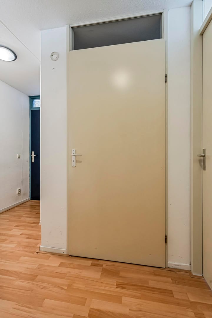 Foto 12 van Van Karnebeekstraat 1-A