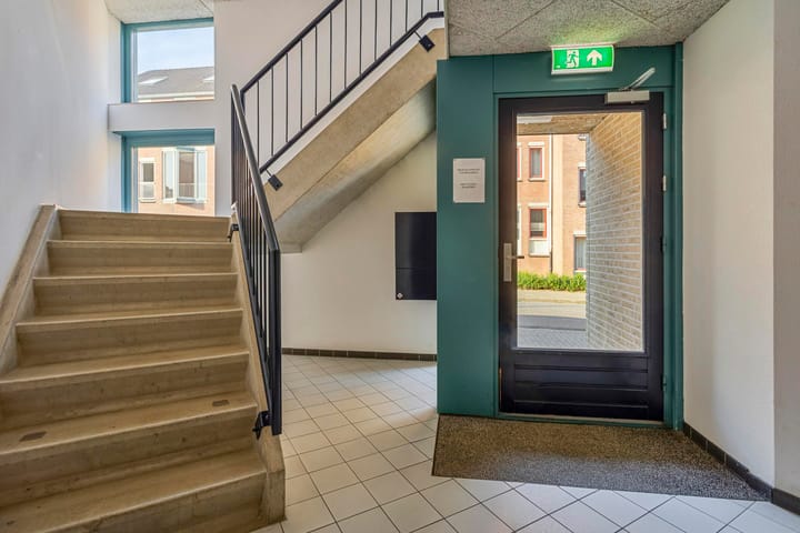 Foto 9 van Van Karnebeekstraat 1-A