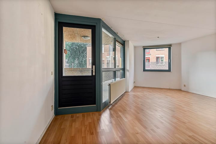 Foto 6 van Van Karnebeekstraat 1-A