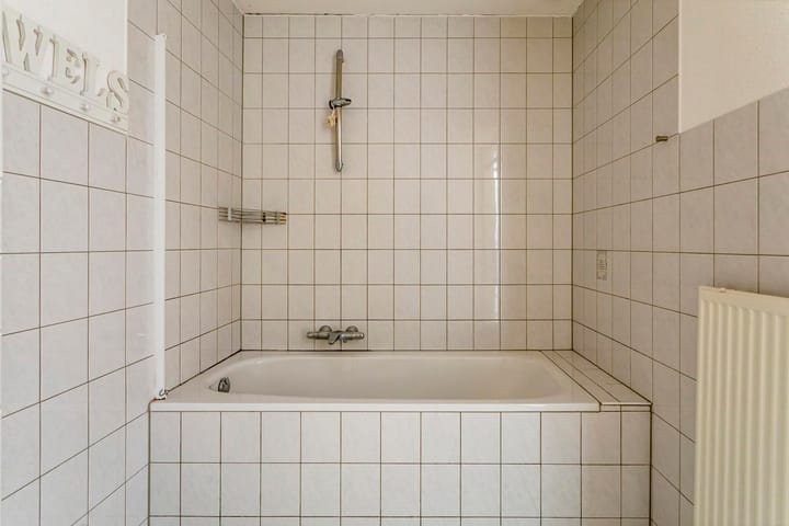 Foto 18 van Van Karnebeekstraat 1-A