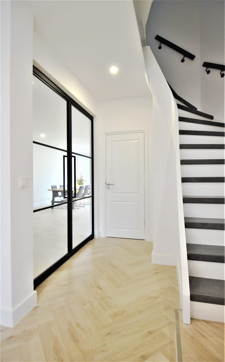 Photo 28 of Wallestein 61