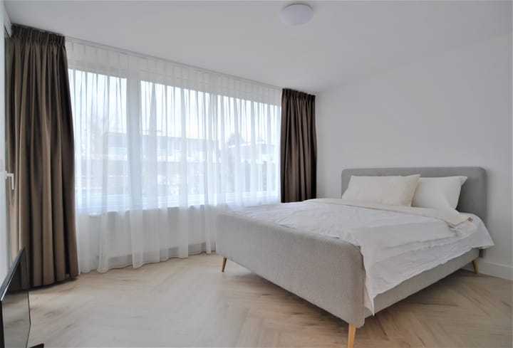 Photo 39 of Wallestein 61