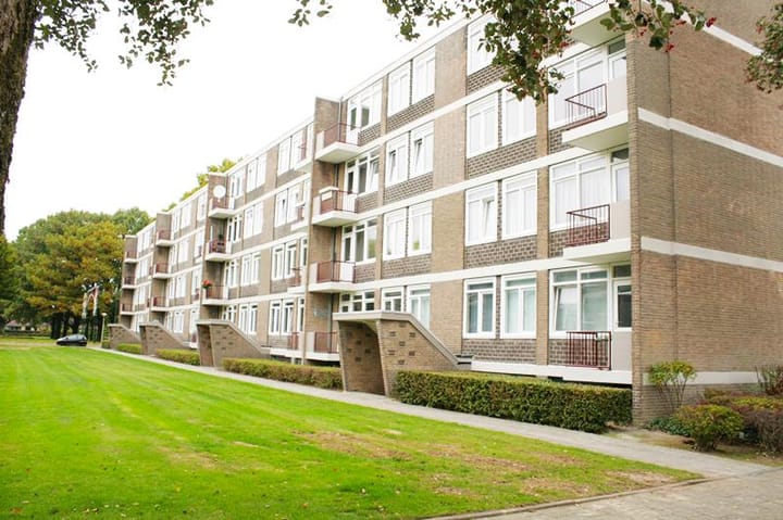 Photo 11 of Outshoornstraat 53