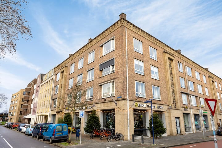 Foto 2 van Koninginnenlaan 4