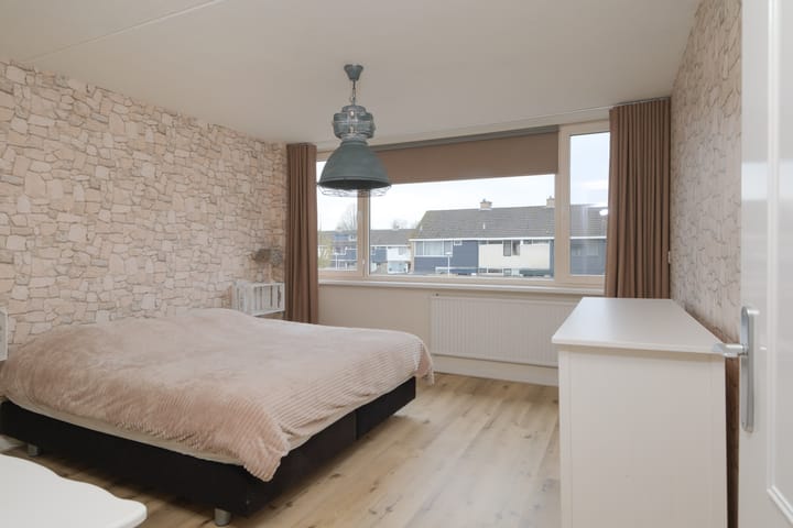 Foto 12 van Hoxwier 1