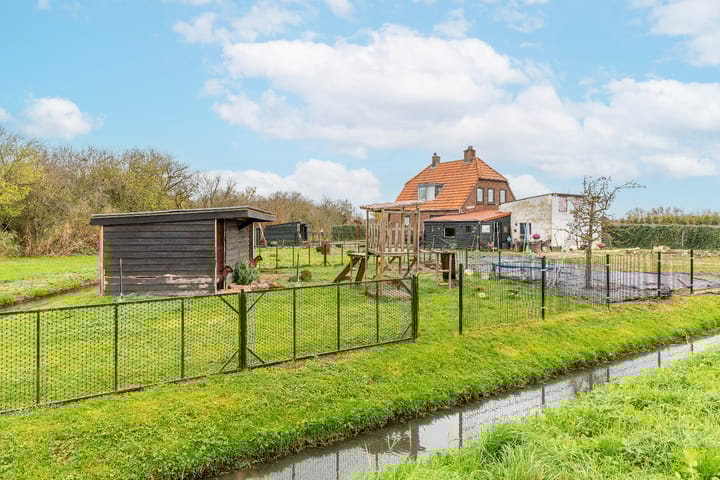 Photo 38 of Liniestraat 8