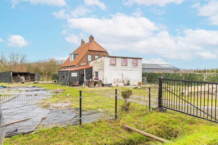 Photo 65 of Liniestraat 8