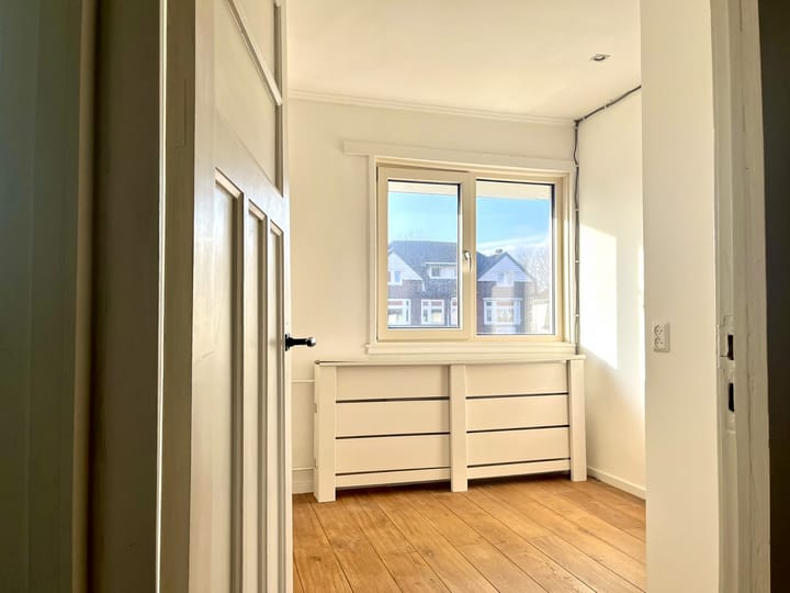 Foto 13 van Leenderweg 219