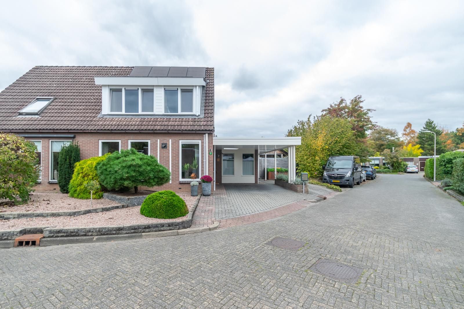 Photo 54 of De Oostmaden 7