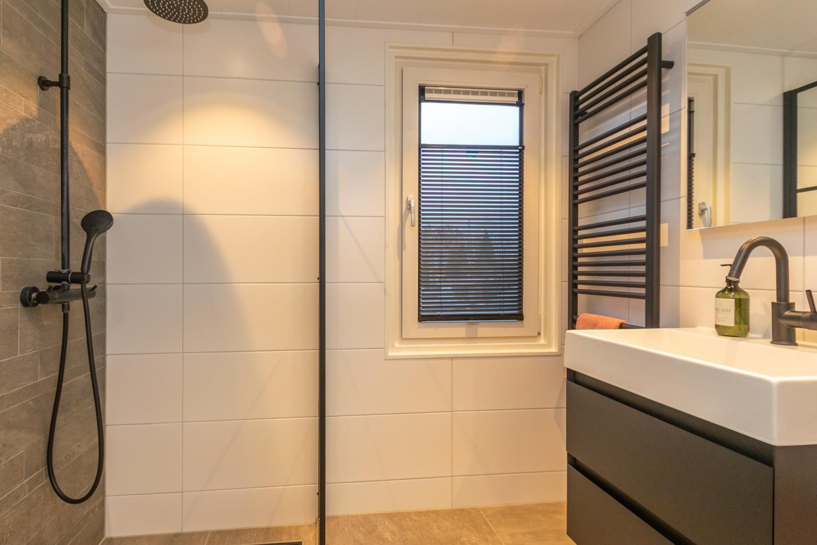 Photo 30 of De Oostmaden 7