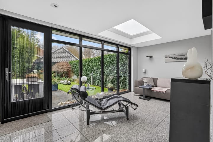 Photo 10 of Leeuwerikstraat 50