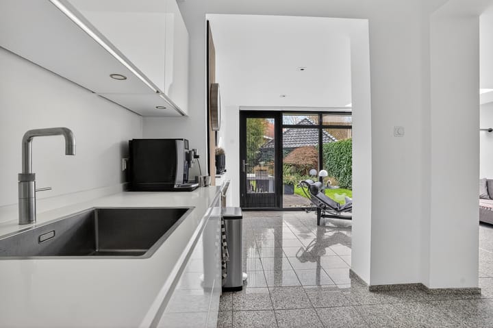 Photo 16 of Leeuwerikstraat 50