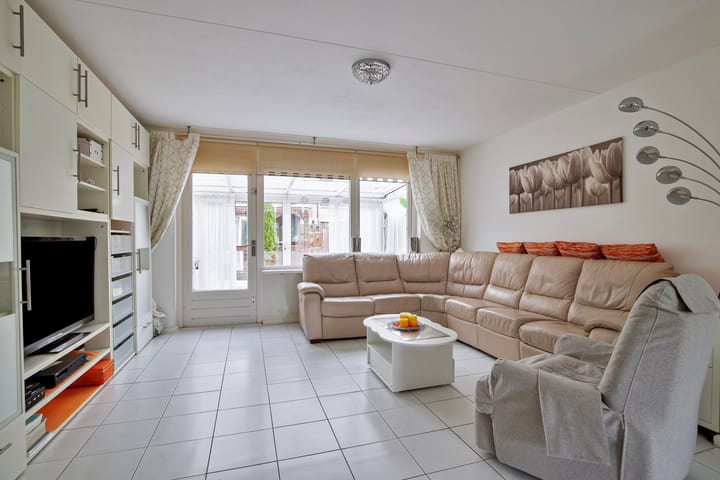 Photo 5 of Galjoen 22