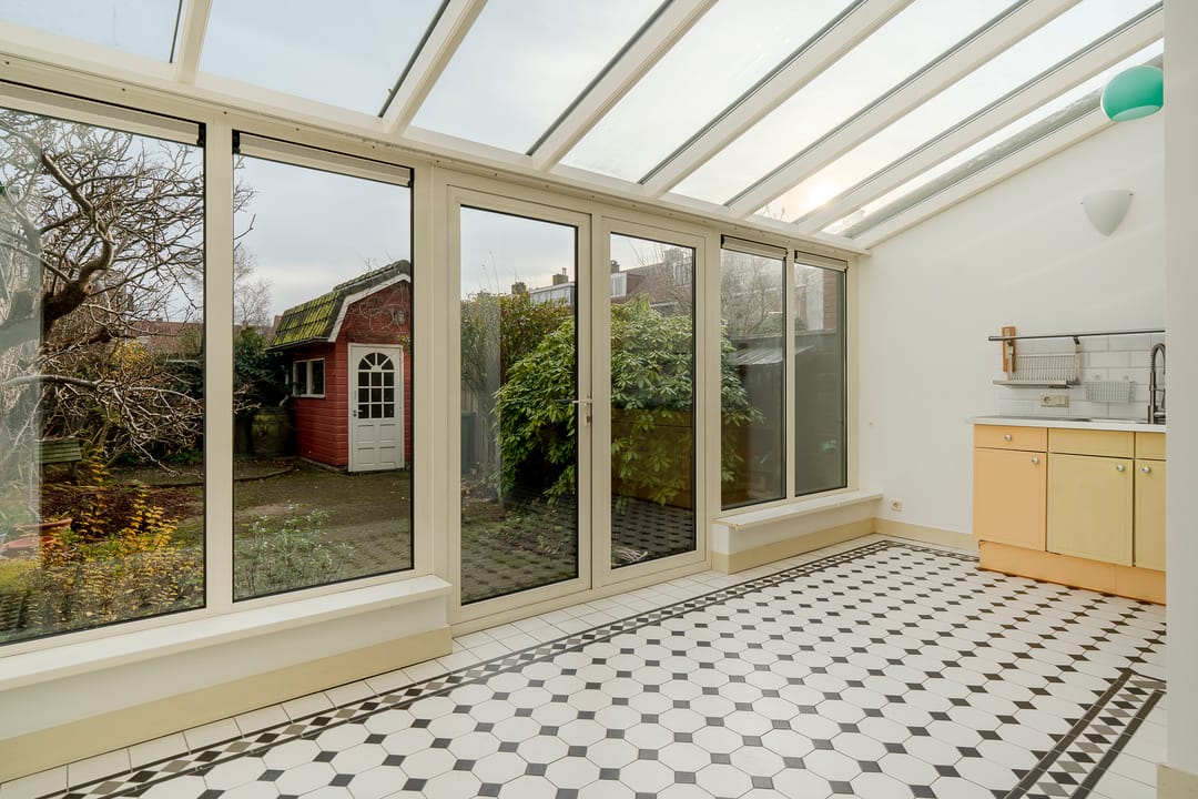 Foto 13 van Johan de Wittstraat 14