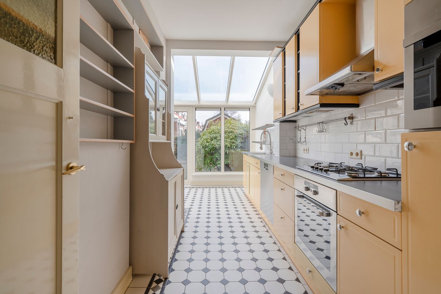 Foto 14 van Johan de Wittstraat 14