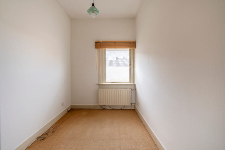 Photo 27 of Johan de Wittstraat 14