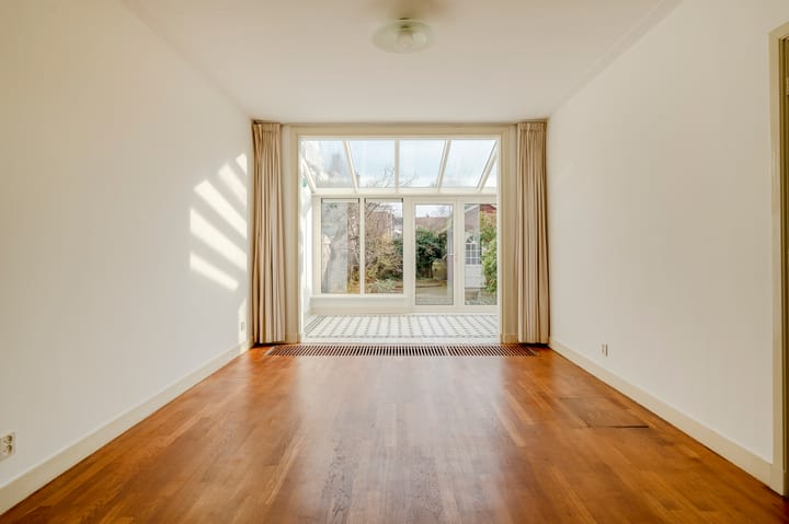 Photo 9 of Johan de Wittstraat 14