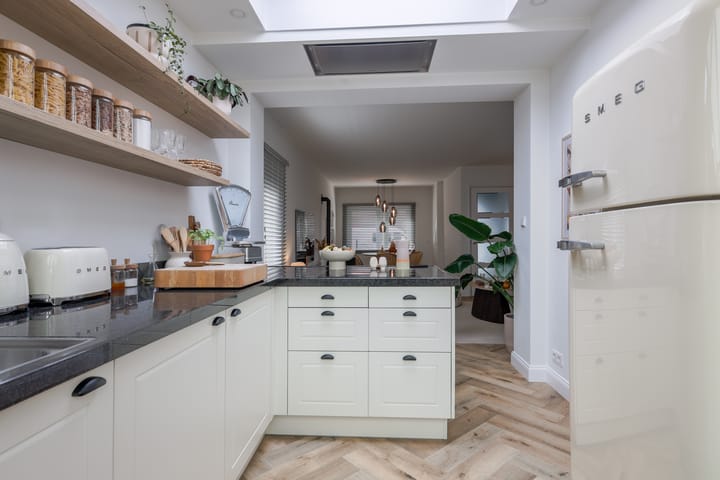 Photo 4 of Hendrik van Veldekestraat 101