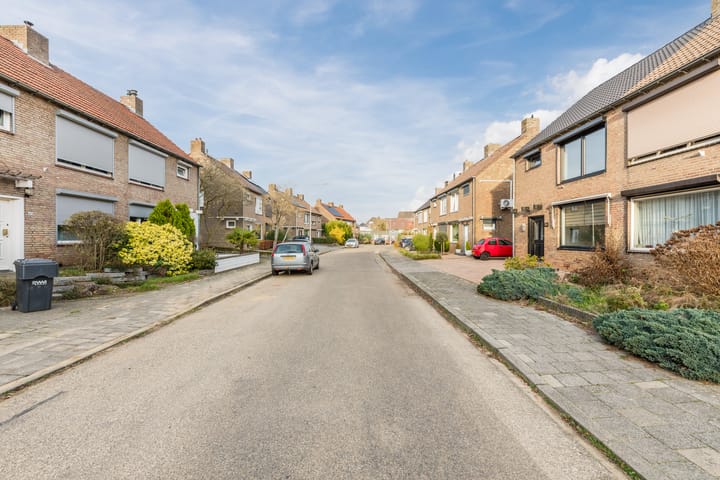 Photo 3 of Landweringstraat 38