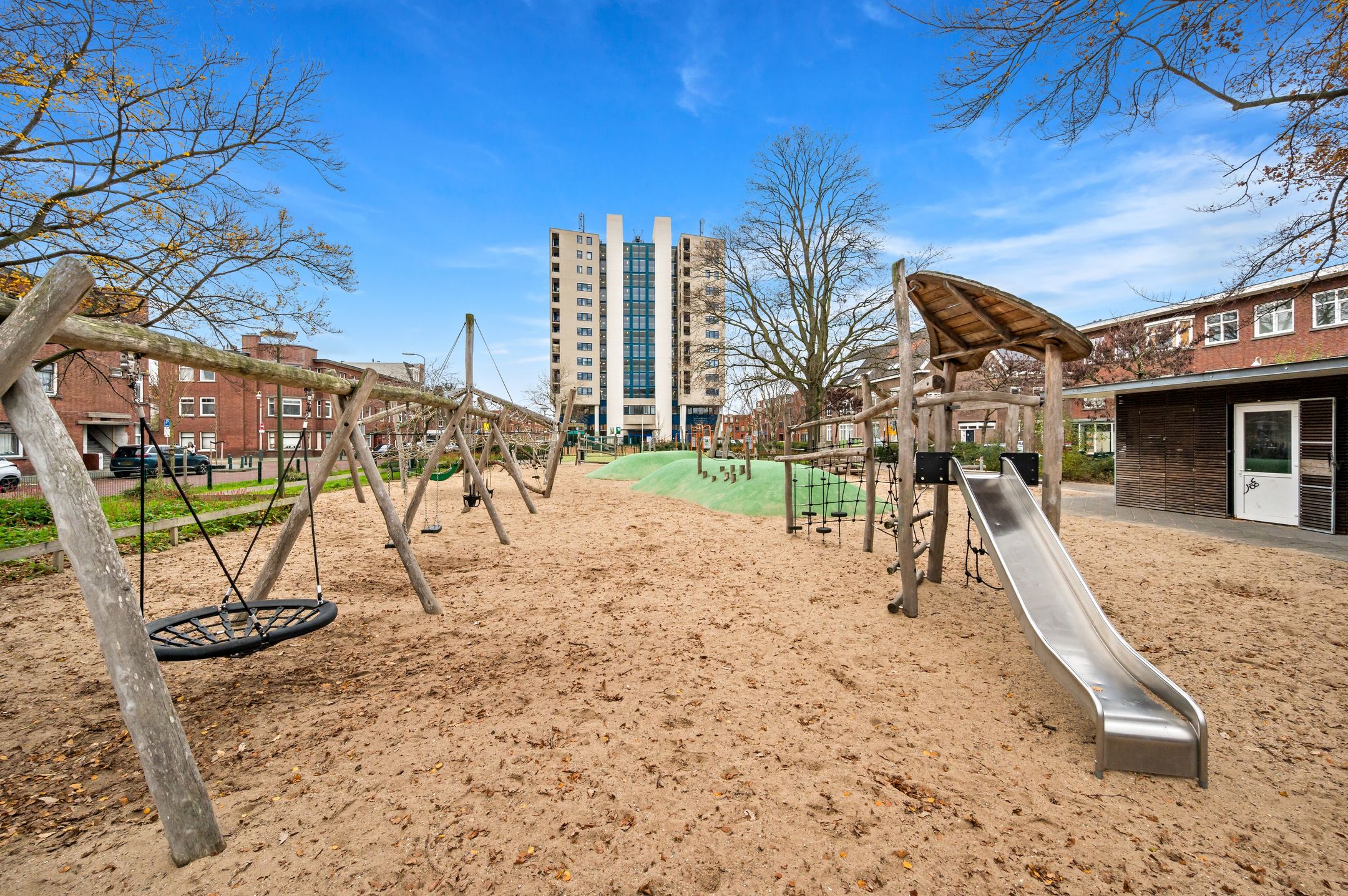 Photo 36 of Dautzenbergstraat 92